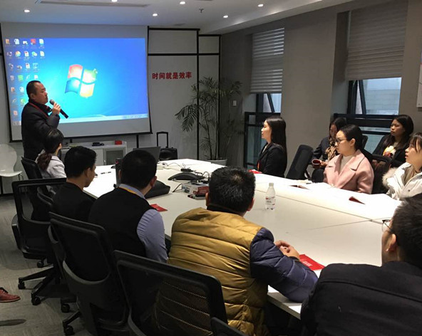 纪检监察部赴租赁公司开展清廉教育培训活动