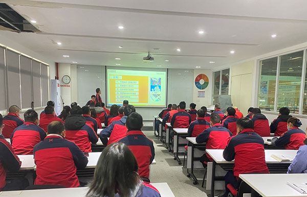 聚协力、、、上台阶、、、要效果 ——农机公司召开2022年质量攻坚·313项目启动暨任命仪式